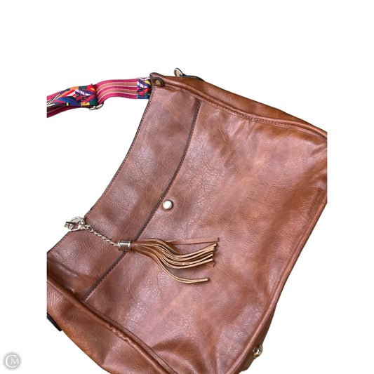 Crossbody By Clothes Mentor, Size: Medium