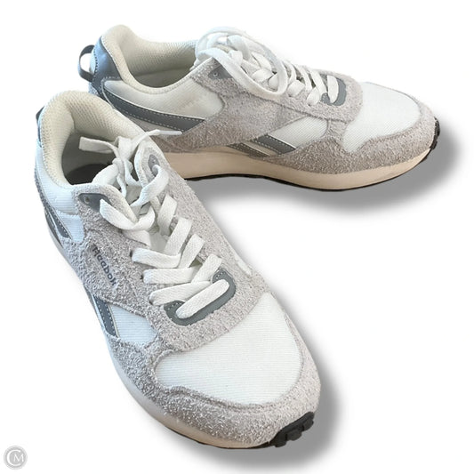 Shoes Sneakers By Reebok In Grey, Size: 7.5