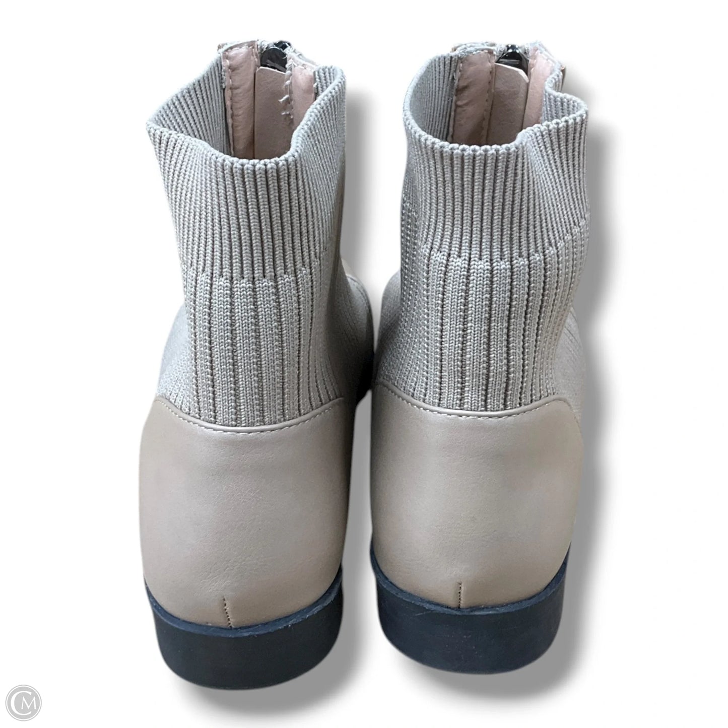 Boots Ankle Flats By Clothes Mentor In Tan, Size: 7