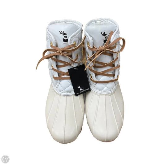 Boots Rain By Cmc In White, Size: 8