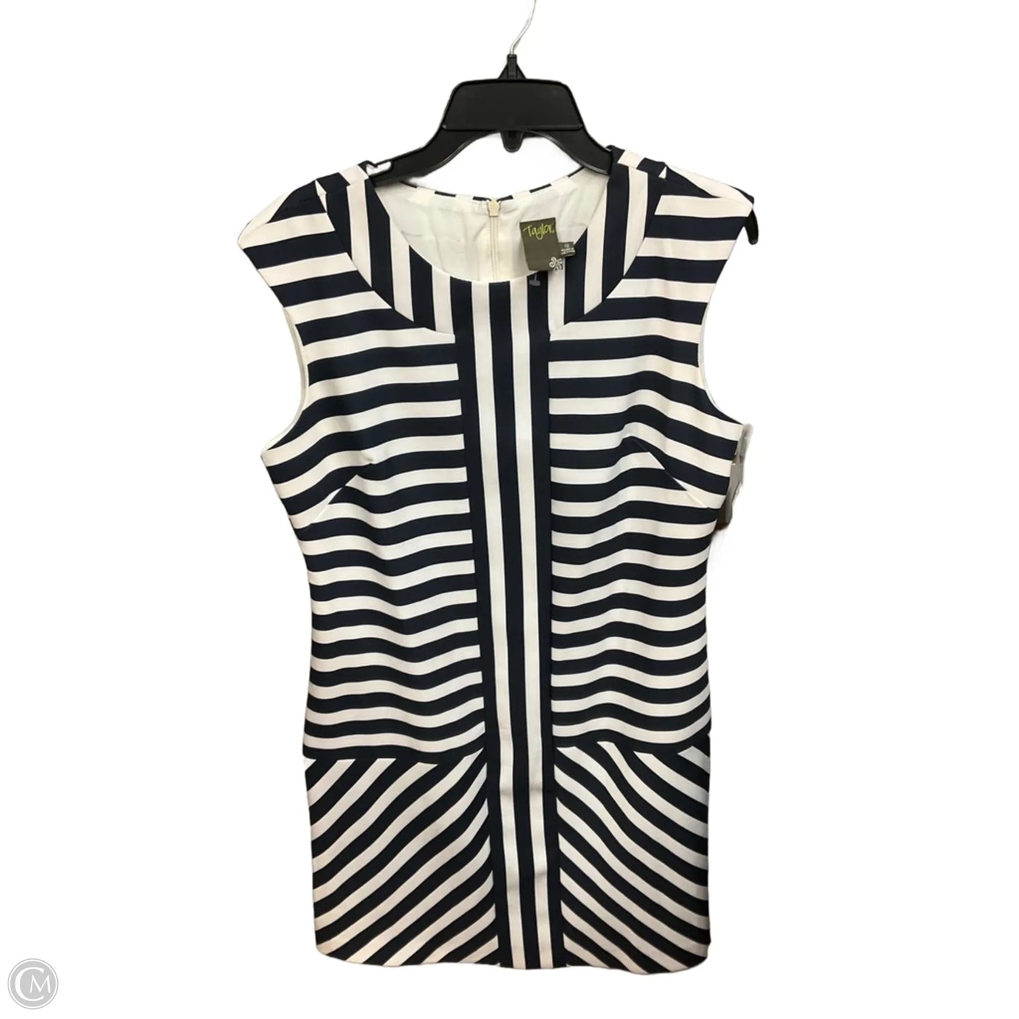 Dress Casual Short By Taylor In Floral Print, Size: L