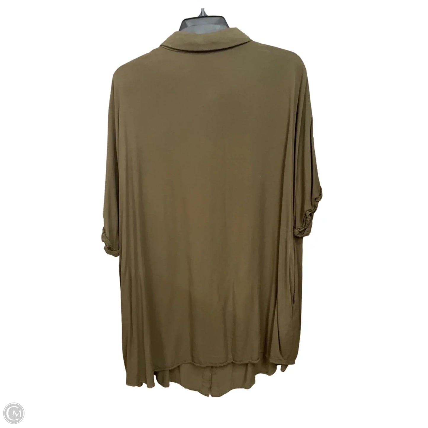 Top Short Sleeve Basic By Bloomchic In Green, Size: 1x