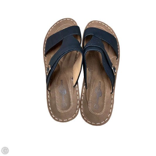 Sandals Flats By Clothes Mentor In Black & Brown, Size: 9