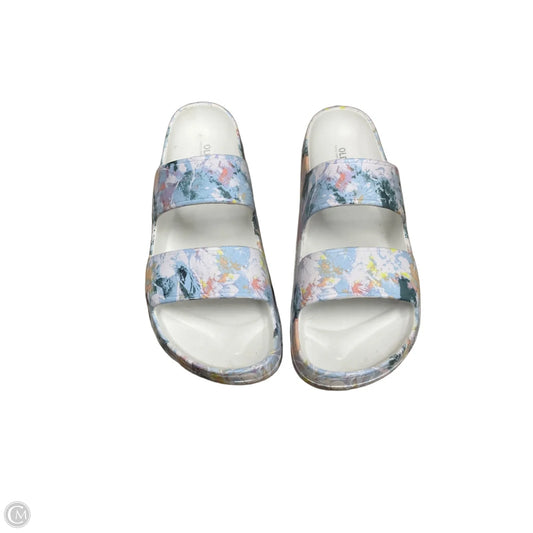 Sandals Flats By Old Navy In Multi-colored, Size: 7