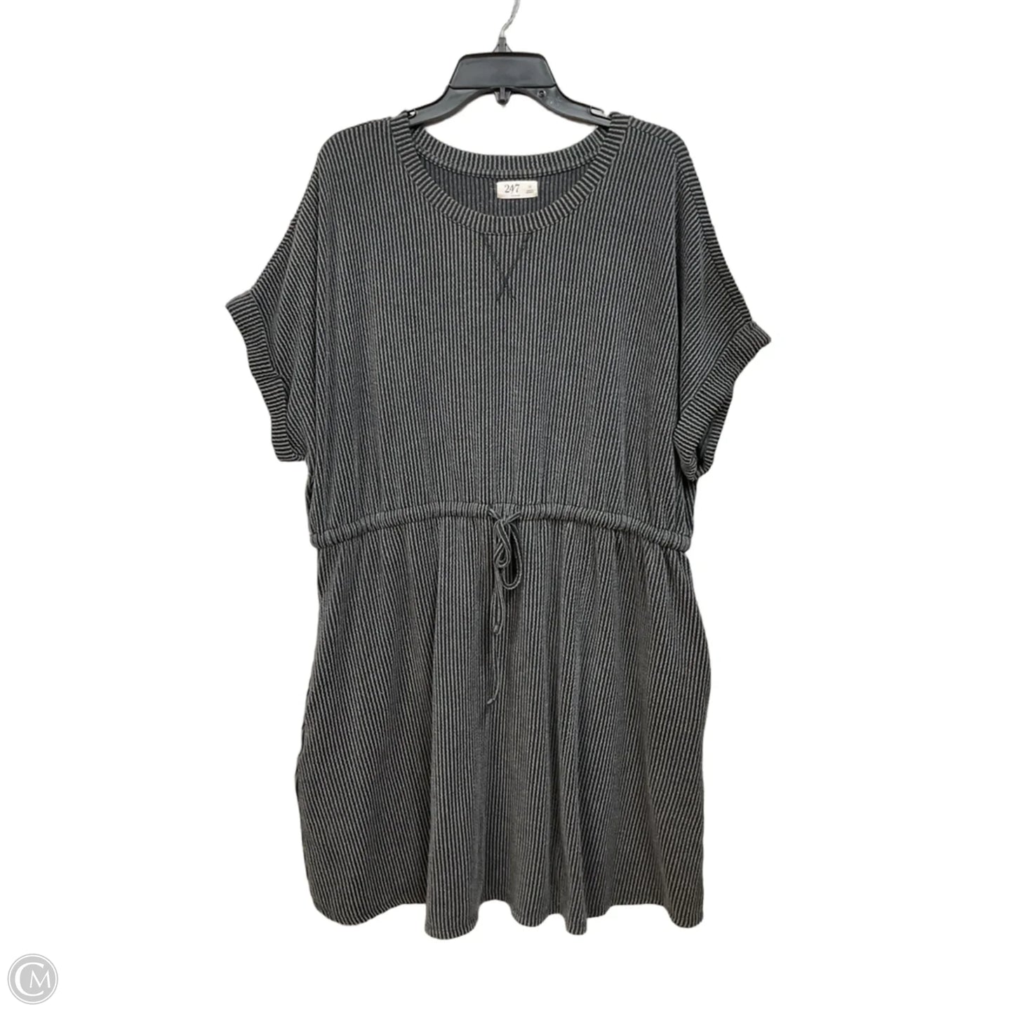 Dress Casual Short By Maurices In Grey, Size: 2x