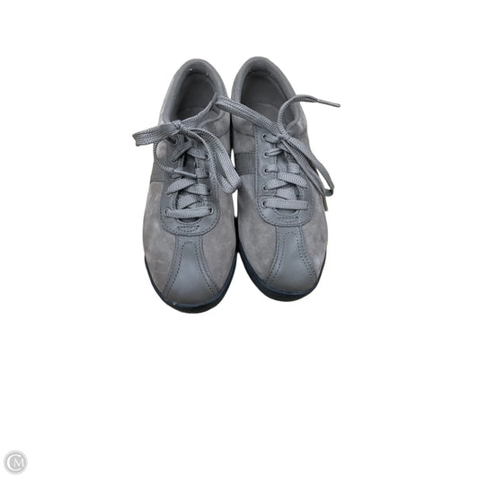 Shoes Sneakers By Easy Spirit In Brown, Size: 9
