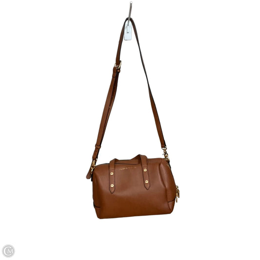 Crossbody By Clothes Mentor, Size: Medium