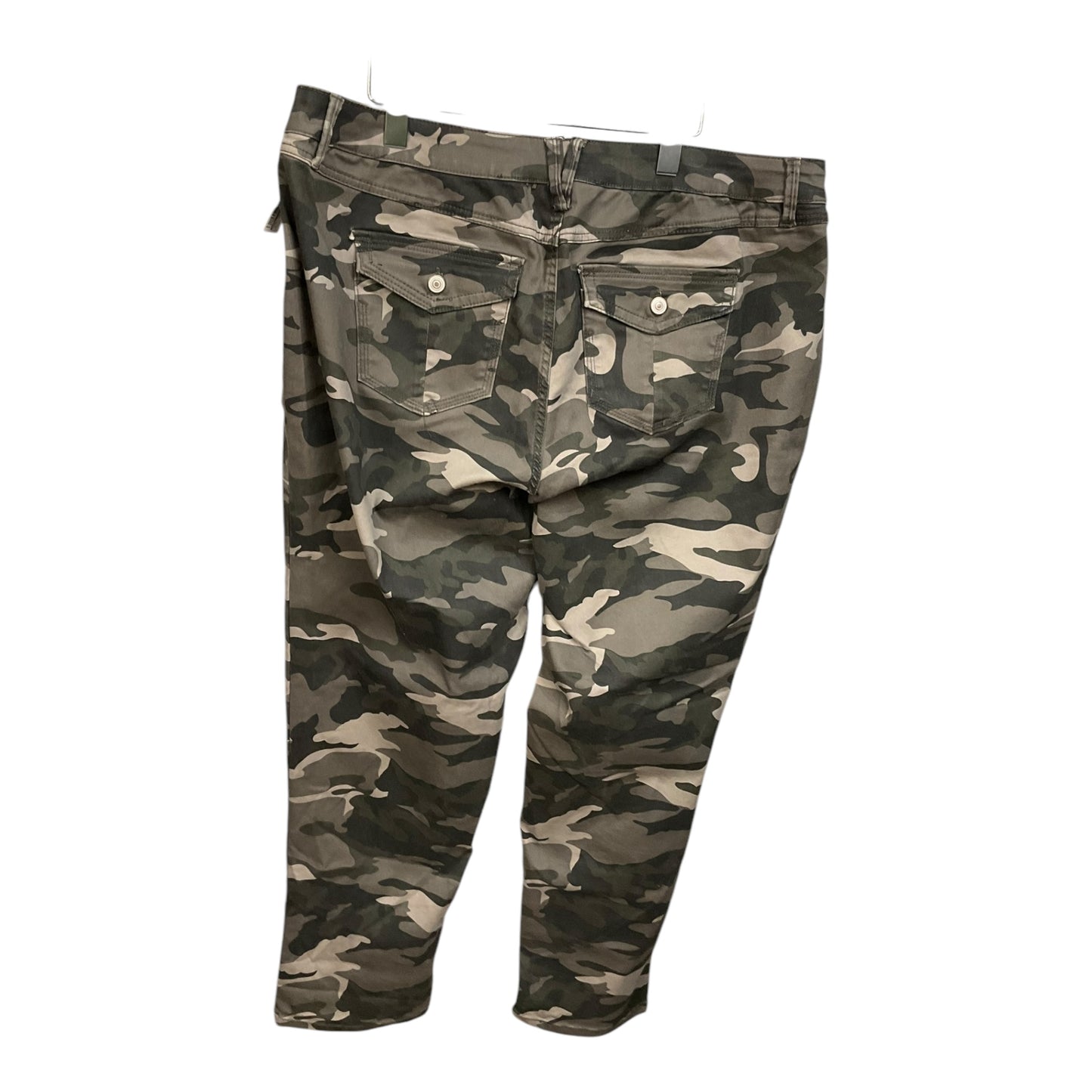 Pants Cargo & Utility By Cato In Camouflage Print, Size: 20