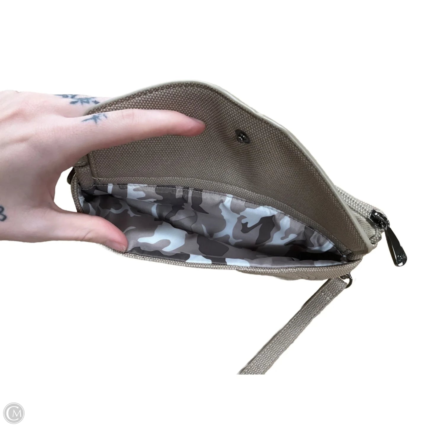 Wristlet By Lug, Size: Large