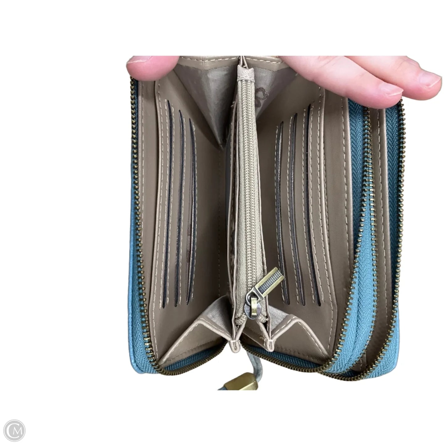 Wristlet By Clothes Mentor, Size: Medium