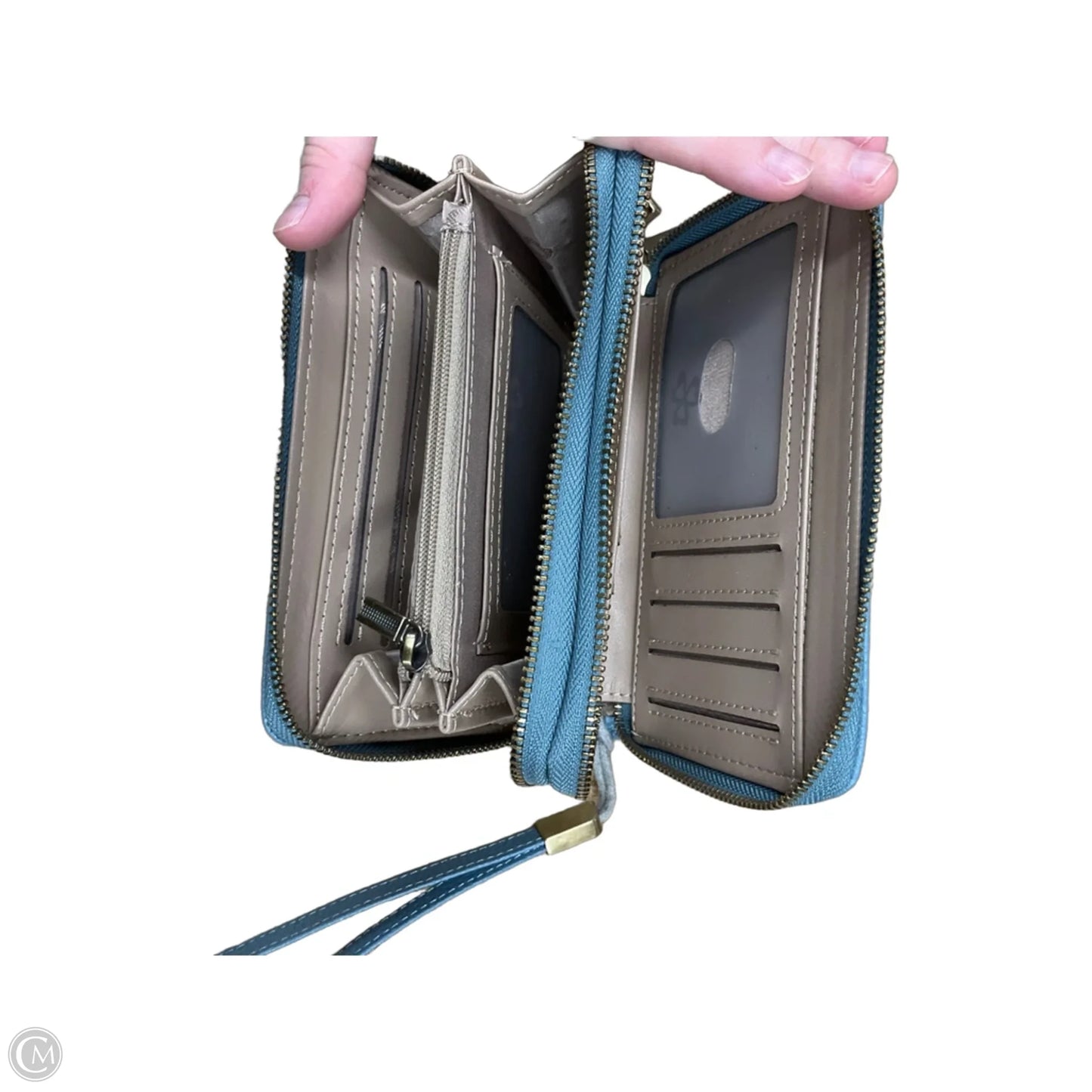 Wristlet By Clothes Mentor, Size: Medium