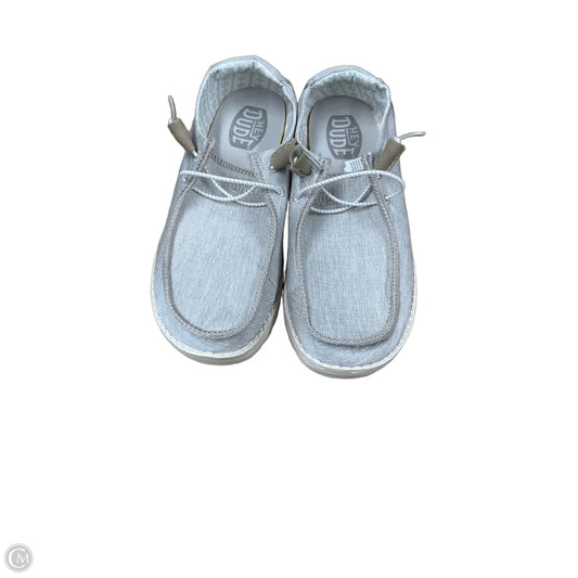 Shoes Flats By Hey Dude In Grey, Size: 9
