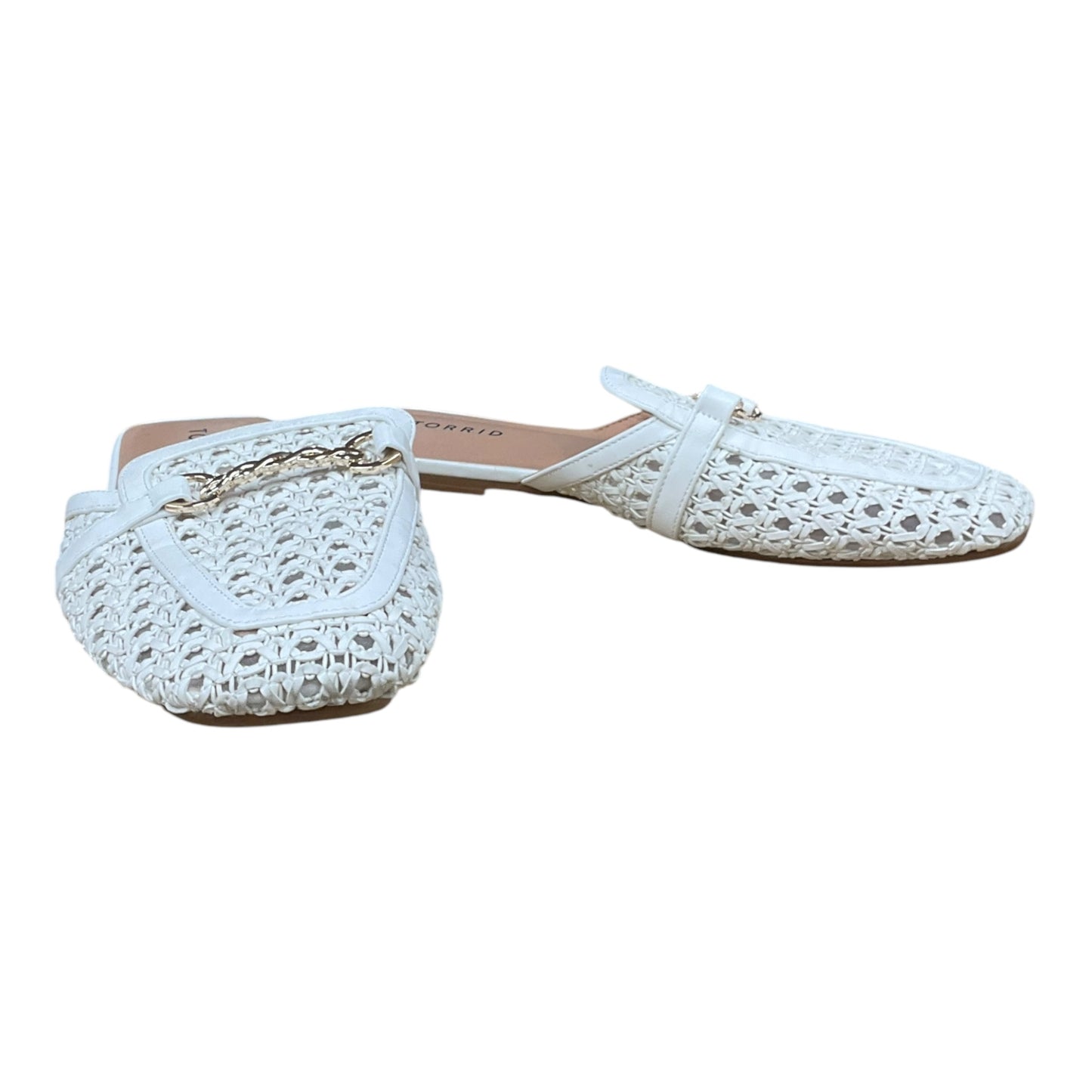 Shoes Flats By Torrid In Ivory, Size: 10