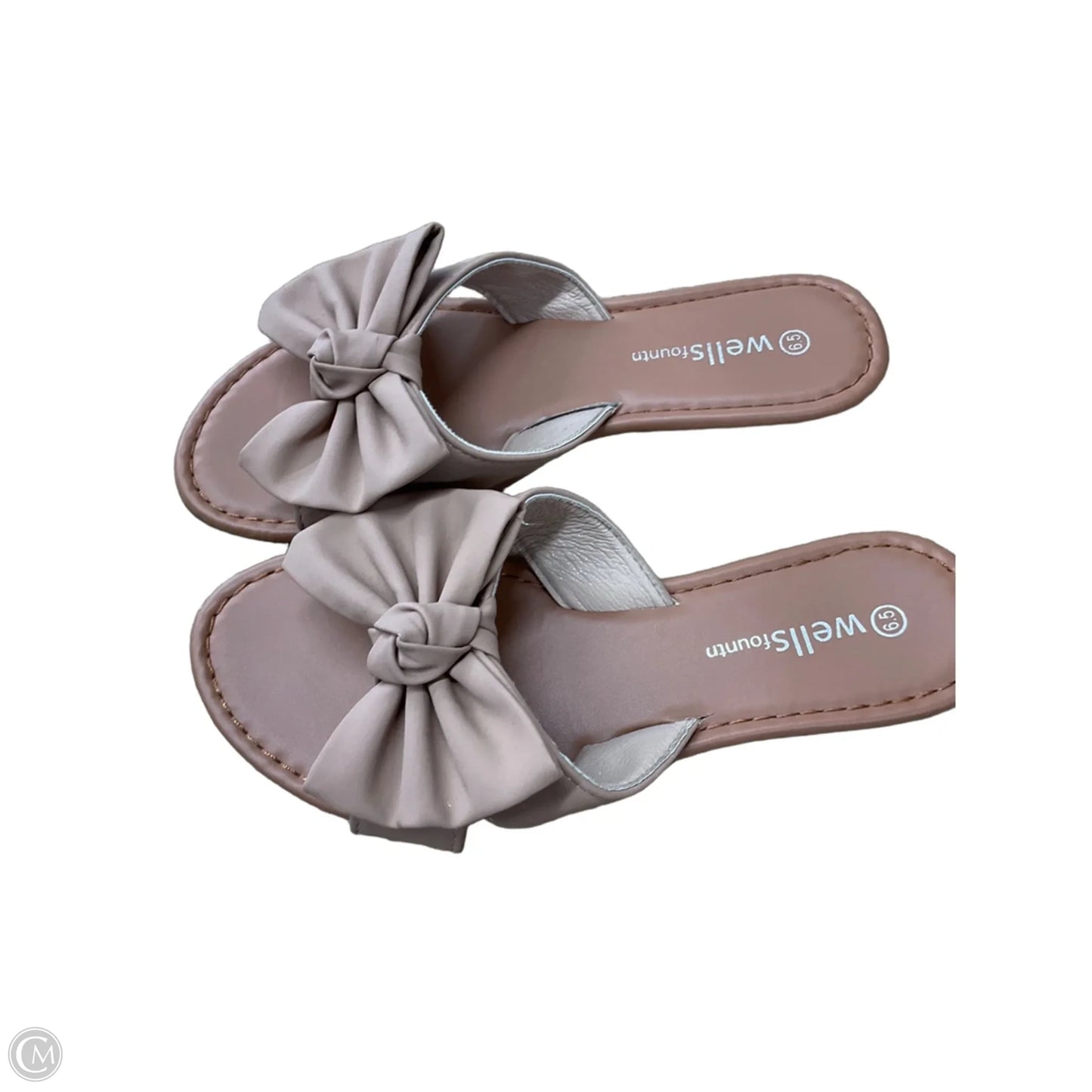 Sandals Flats By Clothes Mentor In Tan, Size: 6.5