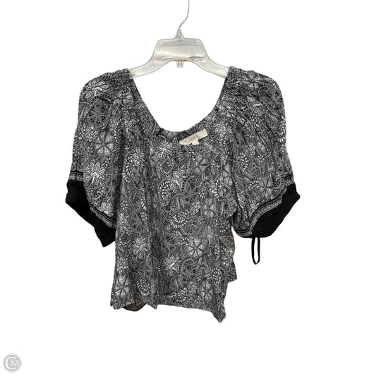 Top Short Sleeve By Loft In Grey, Size: Xl