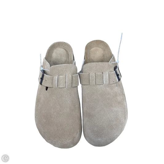 Sandals Flats By Cushionaire In Tan, Size: 9