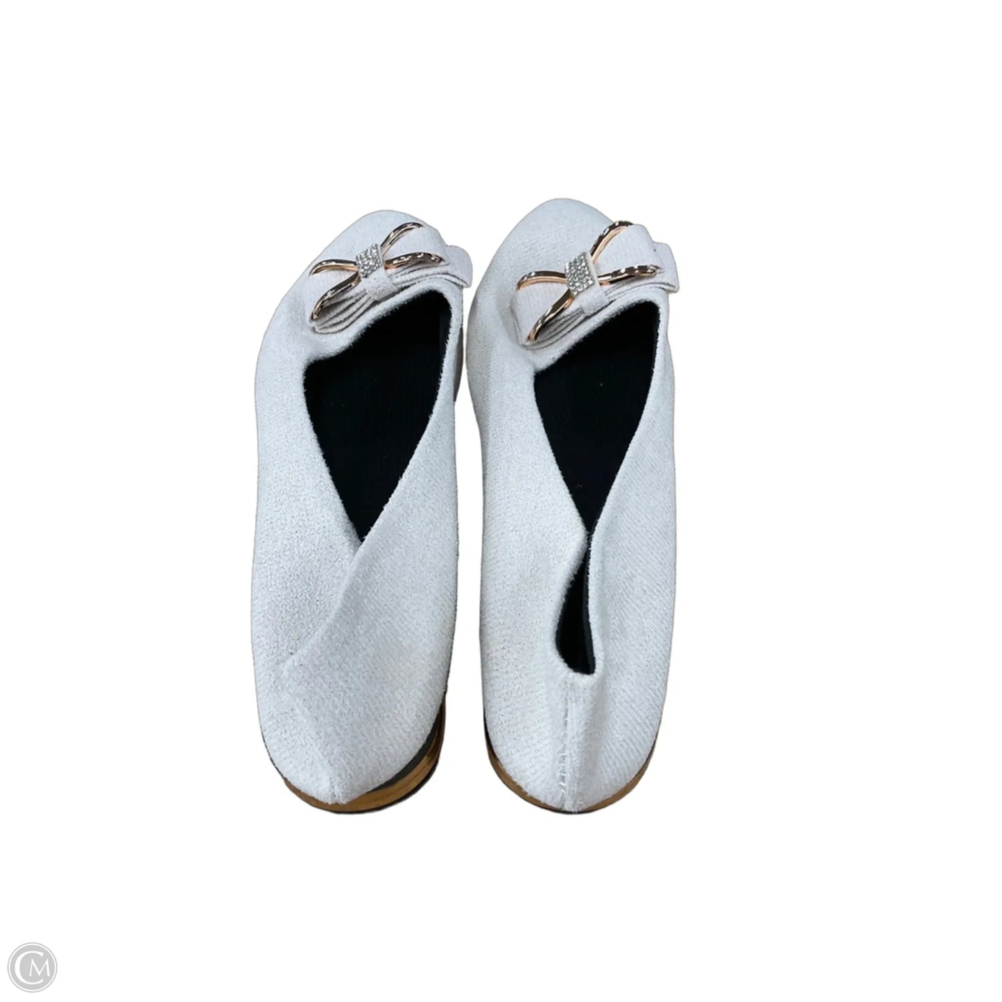Sandals Flats By Clothes Mentor In Cream, Size: 9