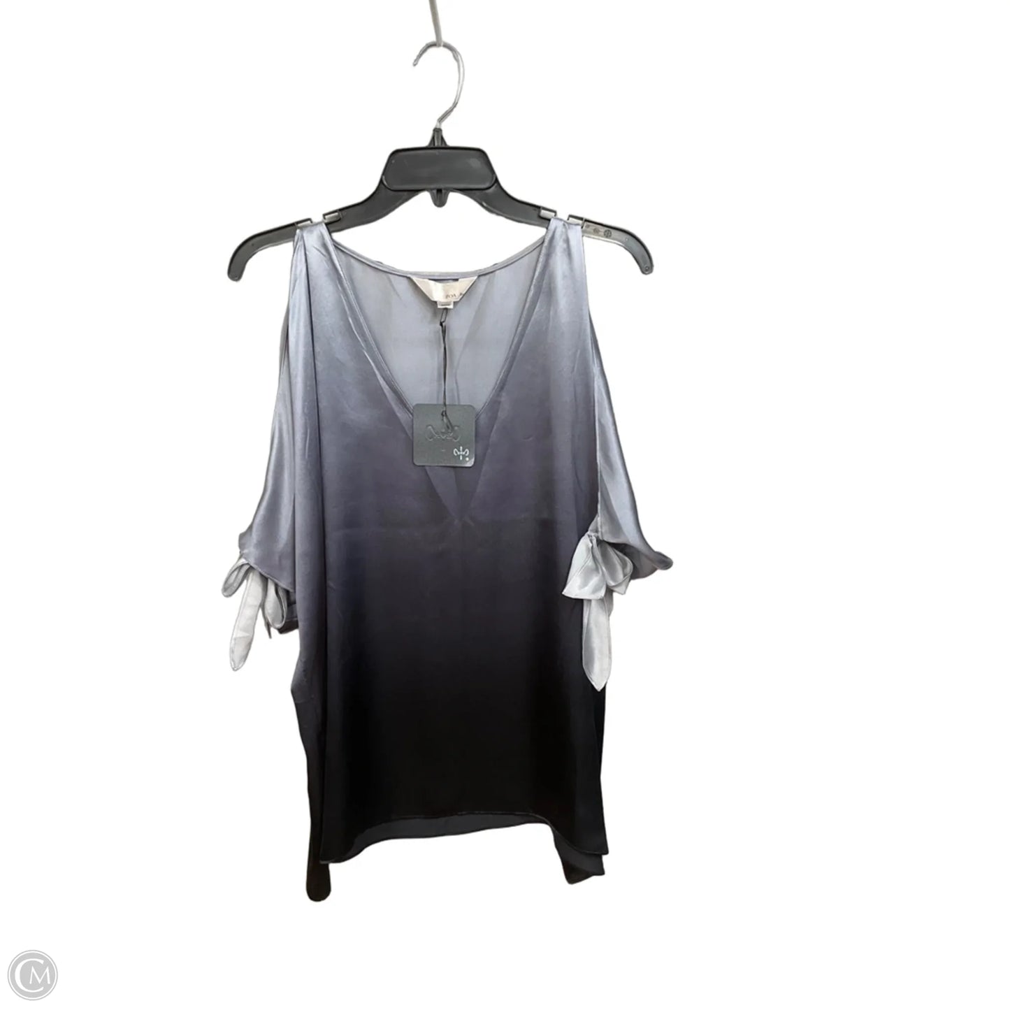 Top Short Sleeve By Clothes Mentor In Silver, Size: S