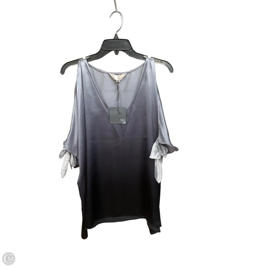 Top Short Sleeve By Clothes Mentor In Silver, Size: S
