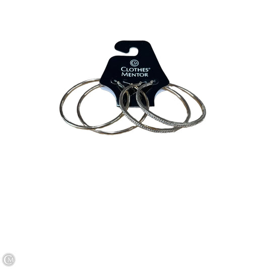 Earrings Hoop By Clothes Mentor, Size: 02 Piece Set