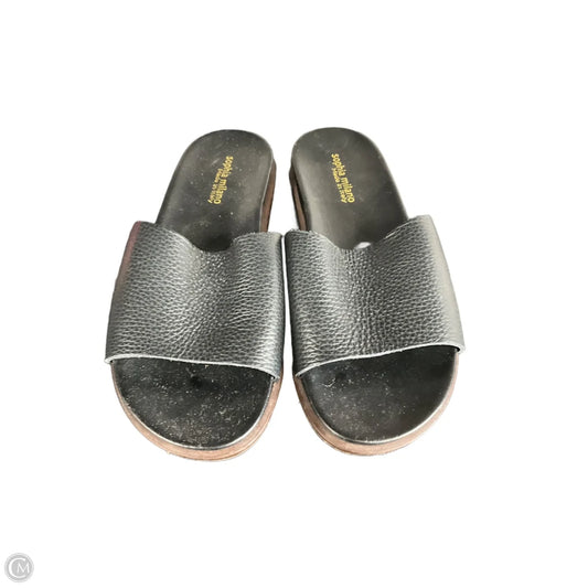 Sandals Flats By Clothes Mentor In Black, Size: 7.5