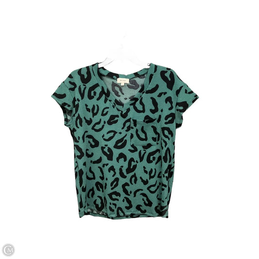 Top Short Sleeve By Clothes Mentor In Animal Print, Size: S