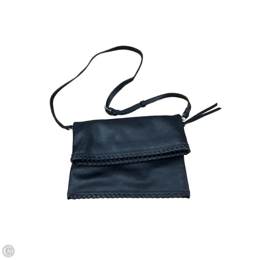 Crossbody By Clothes Mentor, Size: Medium