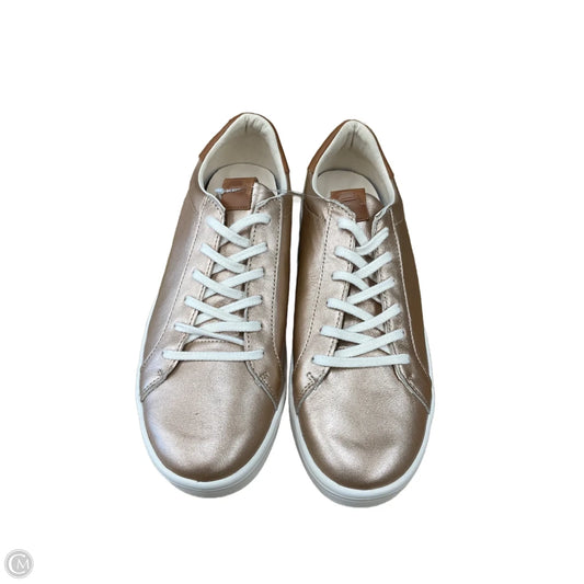 Shoes Sneakers By Infinity In Gold, Size: 10