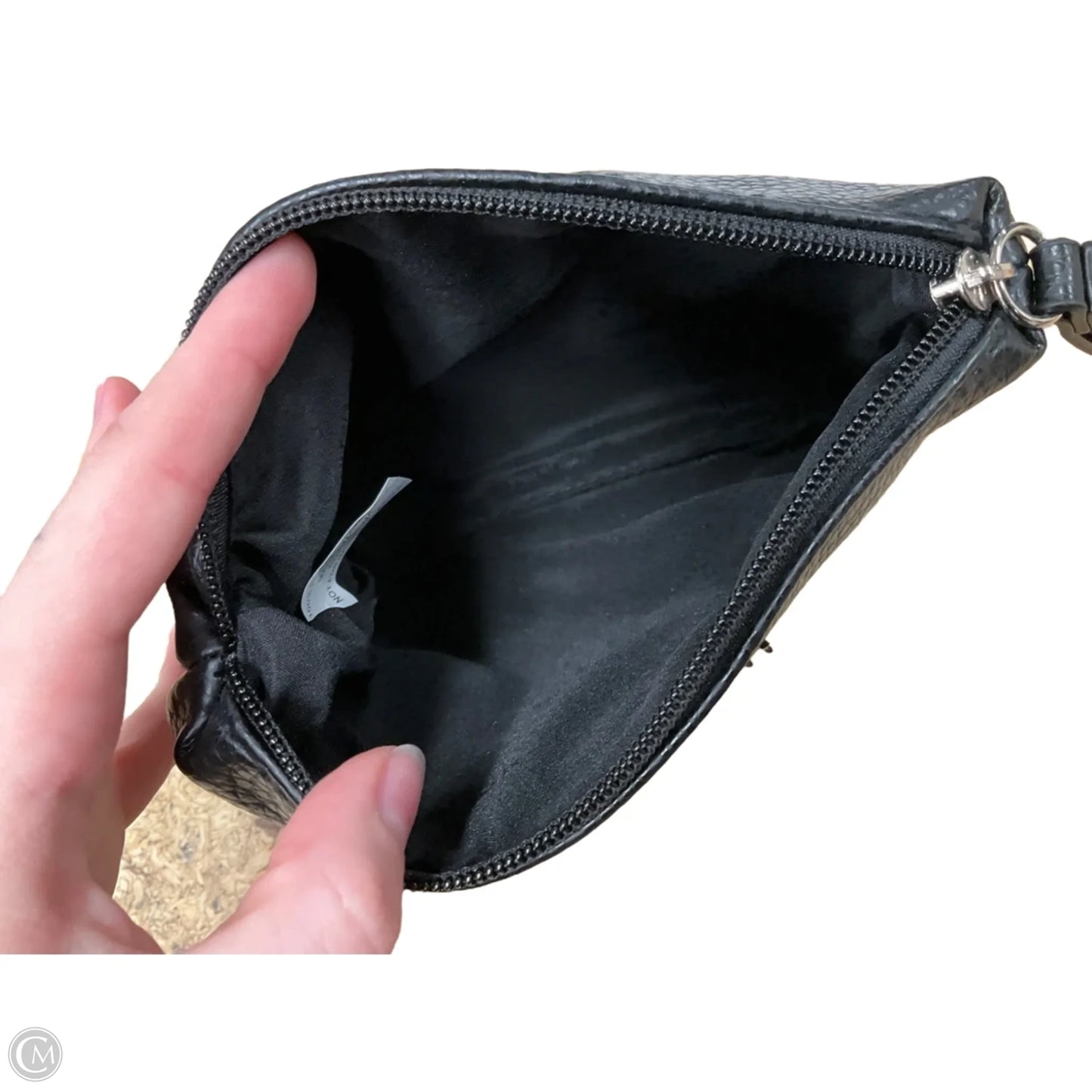 Wristlet By Kenneth Cole, Size: Medium