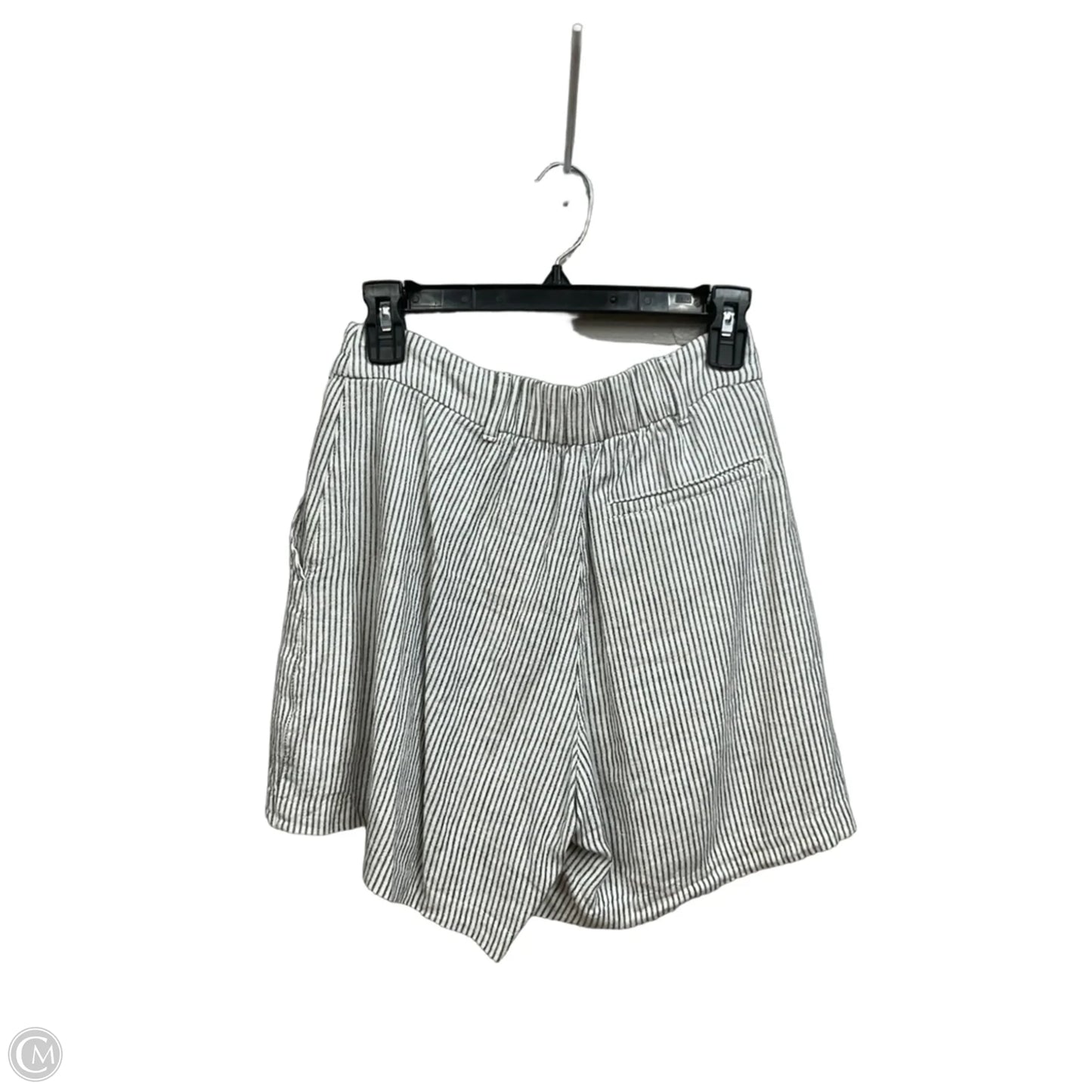 Shorts By Old Navy In Striped Pattern, Size: 4