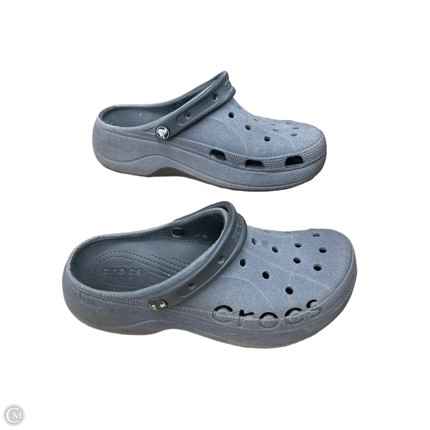 Shoes Flats By Crocs In Grey, Size: 11