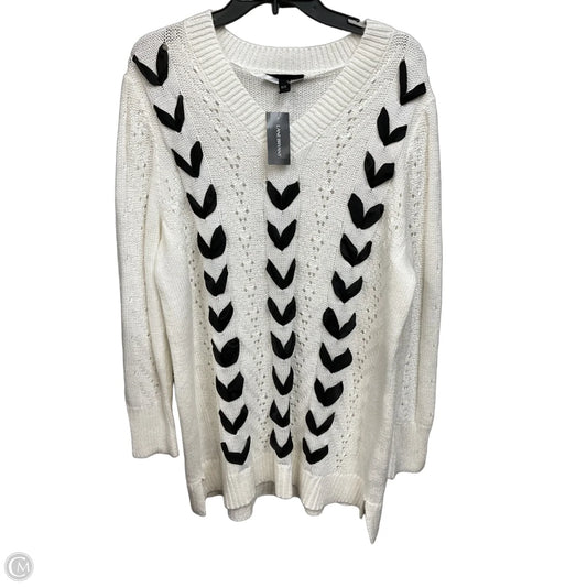 Sweater By Lane Bryant In White, Size: 2x
