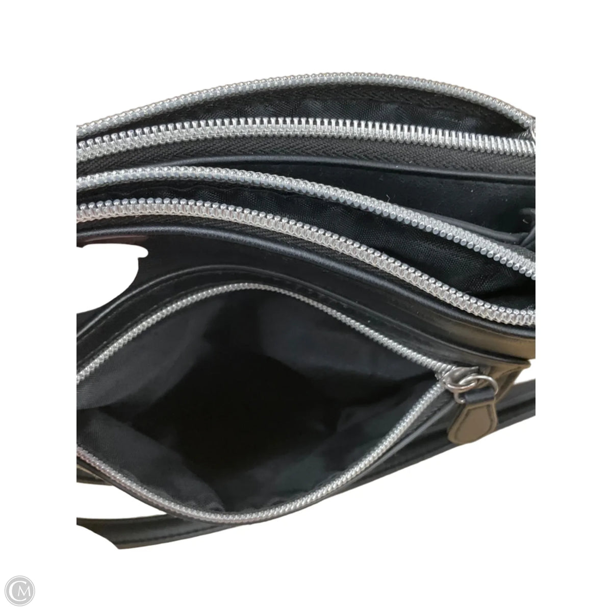 Crossbody By Clothes Mentor, Size: Medium