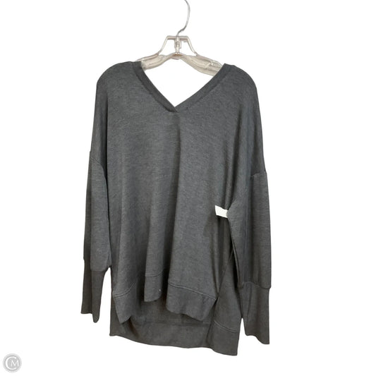 Athletic Top Long Sleeve Collar By Lou And Grey In Grey, Size: L