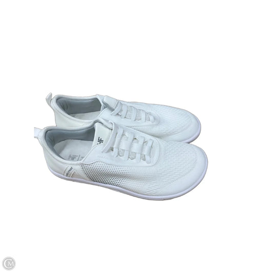 Shoes Sneakers By Clothes Mentor In White, Size: 11