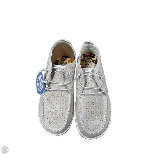 Shoes Sneakers By Hey Dude In Tan, Size: 5