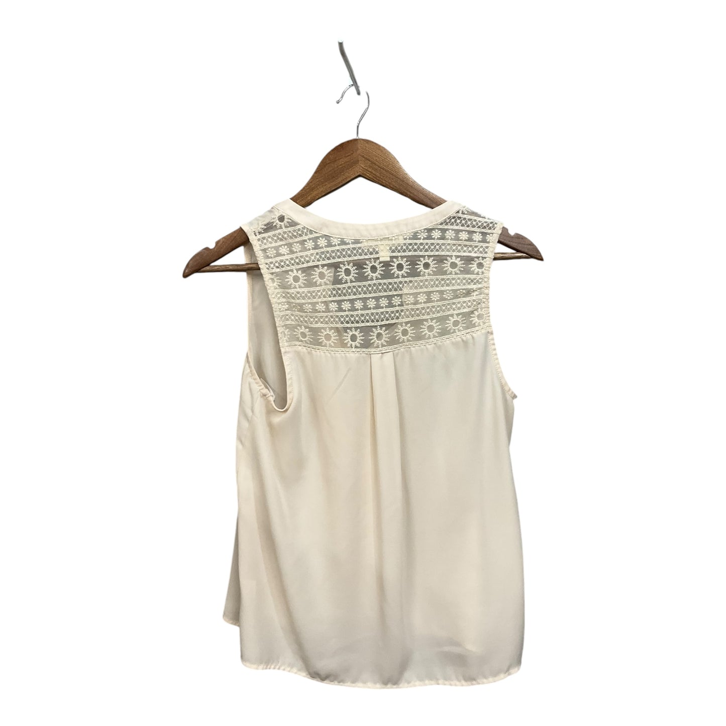 Top Sleeveless By Monteau In White, Size: M