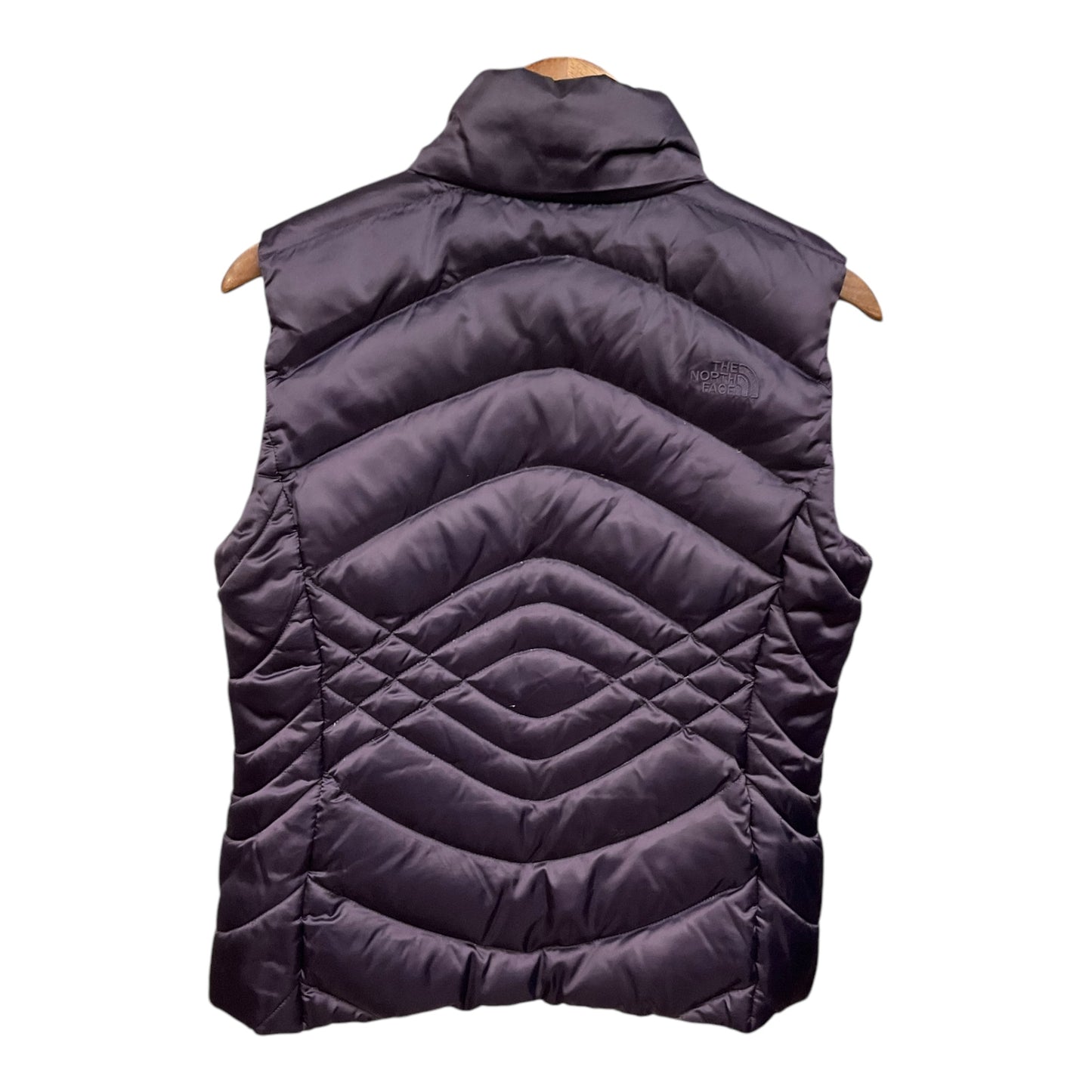 Vest Puffer & Quilted By The North Face In Maroon, Size: M