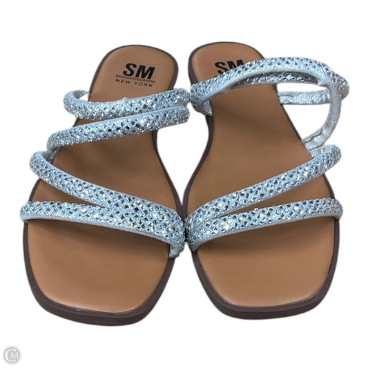 Sandals Flats By Clothes Mentor In Silver, Size: 9