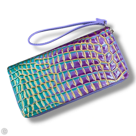 Wristlet By Clothes Mentor, Size: Large