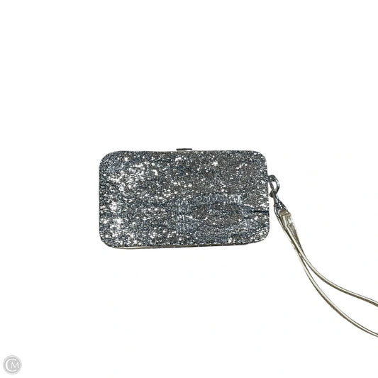 Wristlet By Clothes Mentor, Size: Small