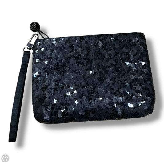 Wristlet By Clothes Mentor, Size: Small
