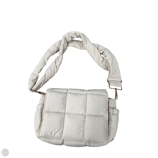 Crossbody By Clothes Mentor, Size: Medium