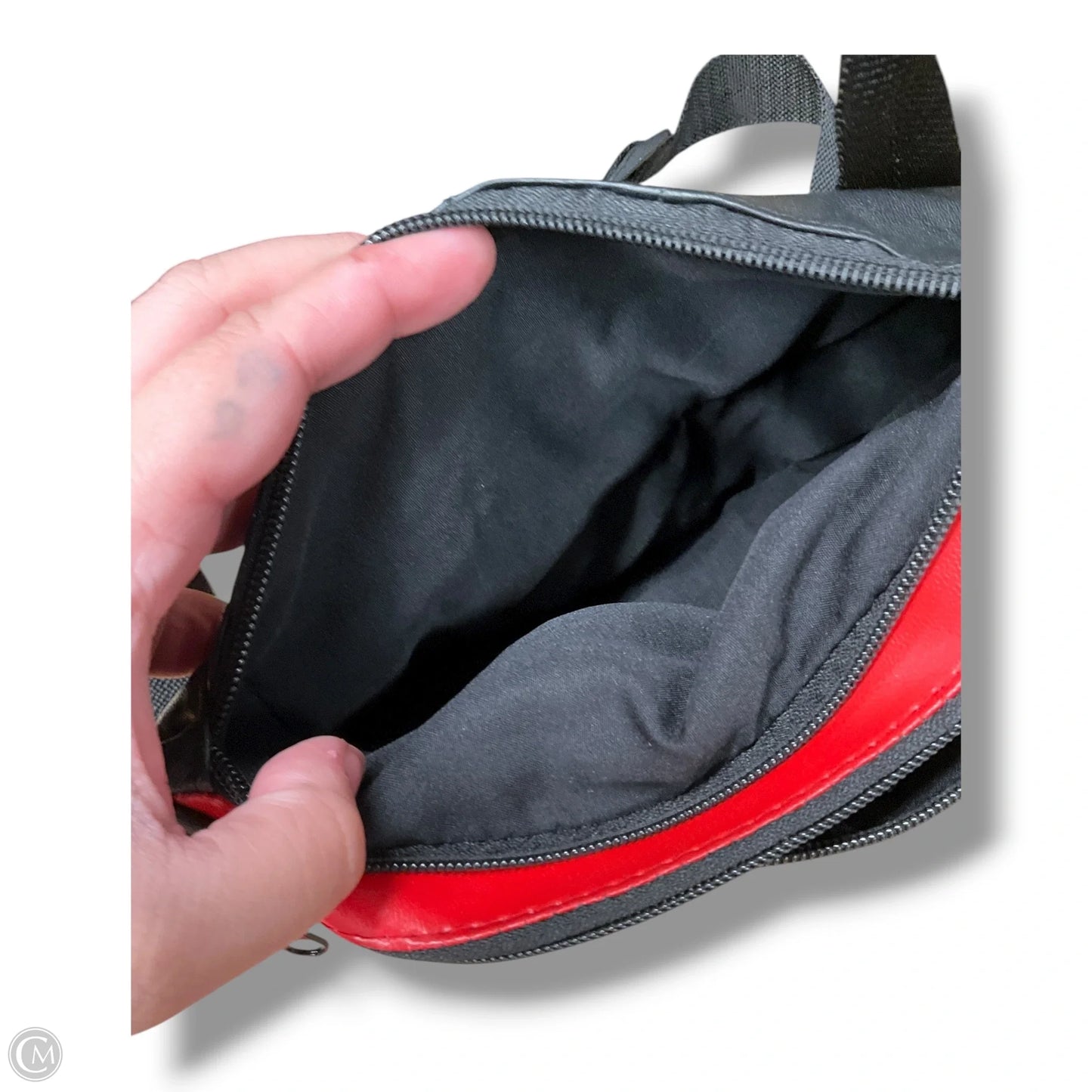 Belt Bag By Clothes Mentor, Size: Medium