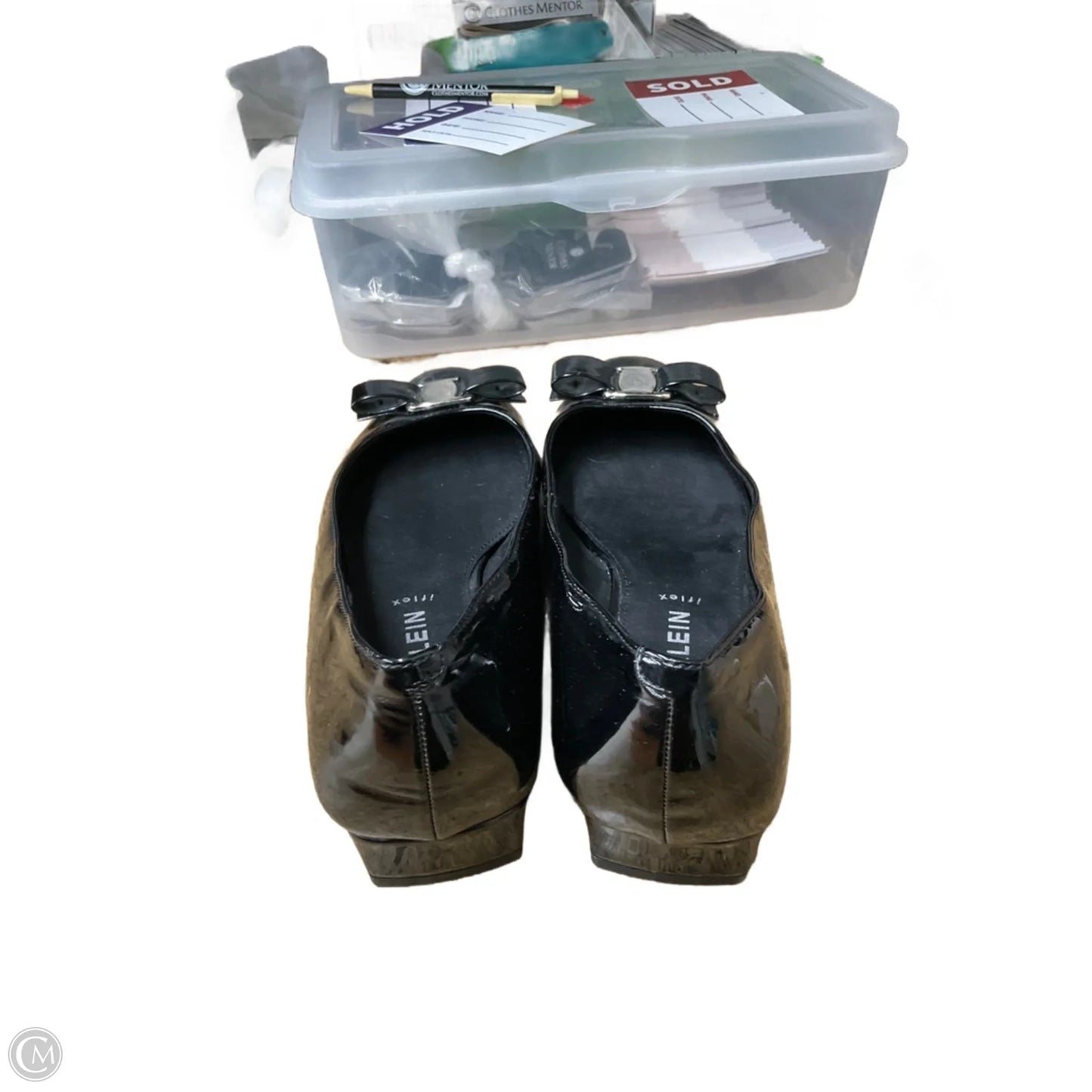 Shoes Flats By Anne Klein In Black, Size: 9