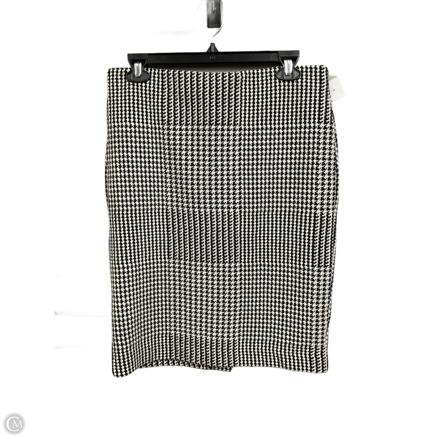 Skirt Mini & Short By Premise In Black & White, Size: 8