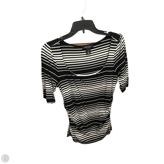 Top Long Sleeve Basic By Just Fab In Green, Size: M