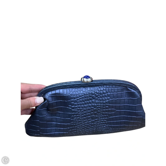Clutch By Coldwater Creek, Size: Small